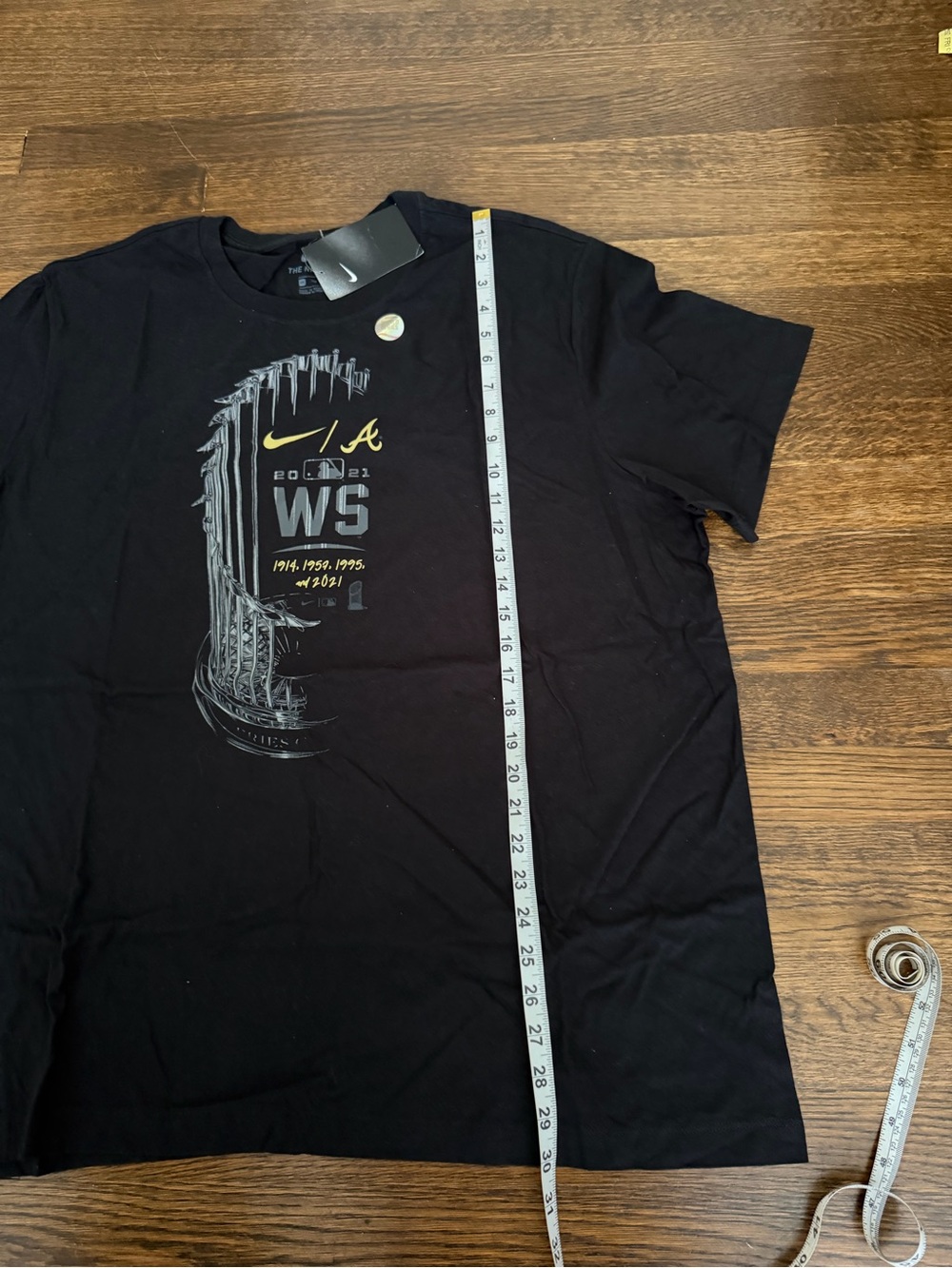 Nike Men’s Black Short-Sleeve Graphic Tee - World Series Motif - Picture 3 of 6